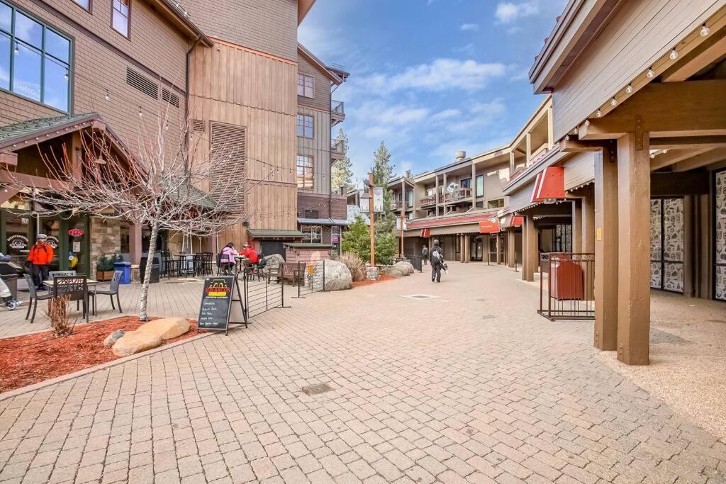 Slope Side Studio In Northstar Village! Truckee Esterno foto